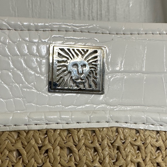 Anne Klein White and Tan Textured Tote - Picture 2 of 4